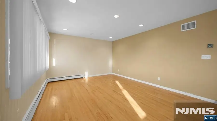 258 9th Street, Palisades Park, NJ 07650 - #3