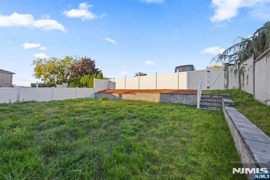 250 Hagan Place, Secaucus, NJ 07094 - #3
