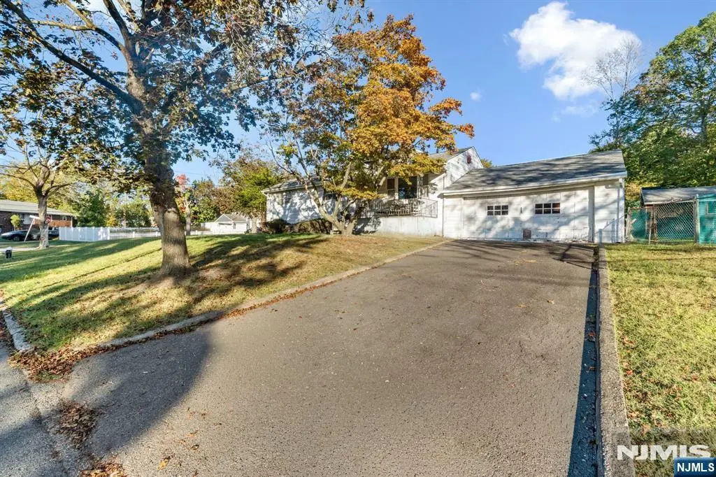2 Overlook Avenue, Little Falls, NJ 07424 - #1