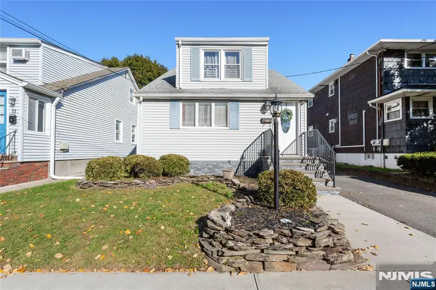 15 Anderson Avenue, Wallington, NJ 07057 - #2