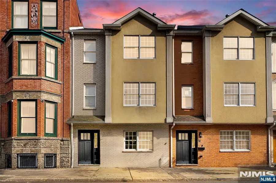 16 E Kinney Street, Newark, NJ 07102 - #2