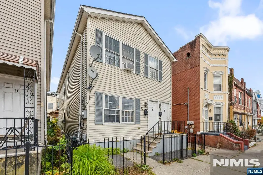 12 Bayview Avenue, Jersey City, NJ 07305 - #1