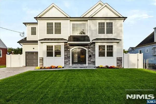 578 Pine Avenue, Saddle Brook, NJ 07663