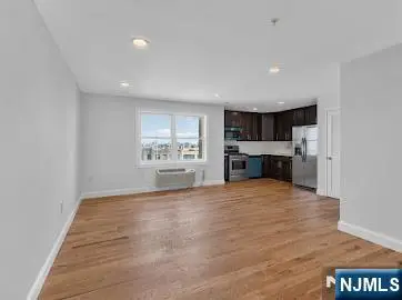 315 7th Street 703, Union City, NJ 07087 - #2