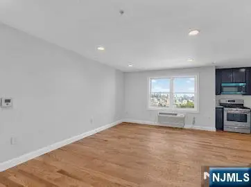 315 7th Street 703, Union City, NJ 07087 - #3