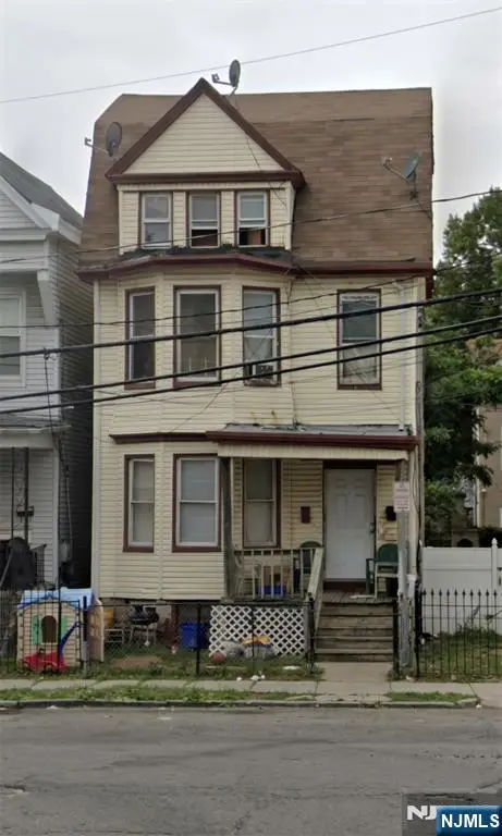 94 Peabody Place, Newark, NJ 07104