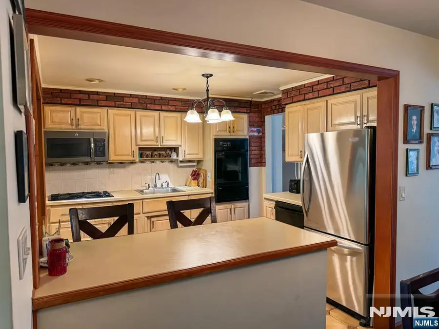32 Esplanade Drive, Hillsdale, NJ 07642 - #3
