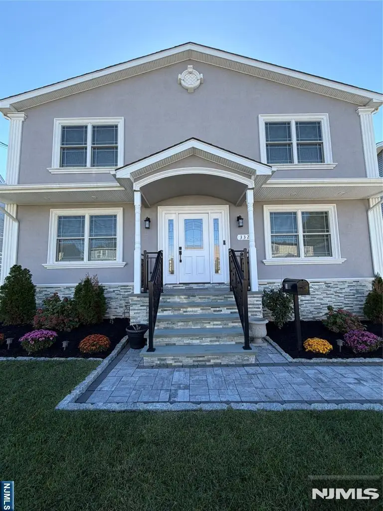 332 Kipp Avenue, Elmwood Park, NJ 07407 - #2