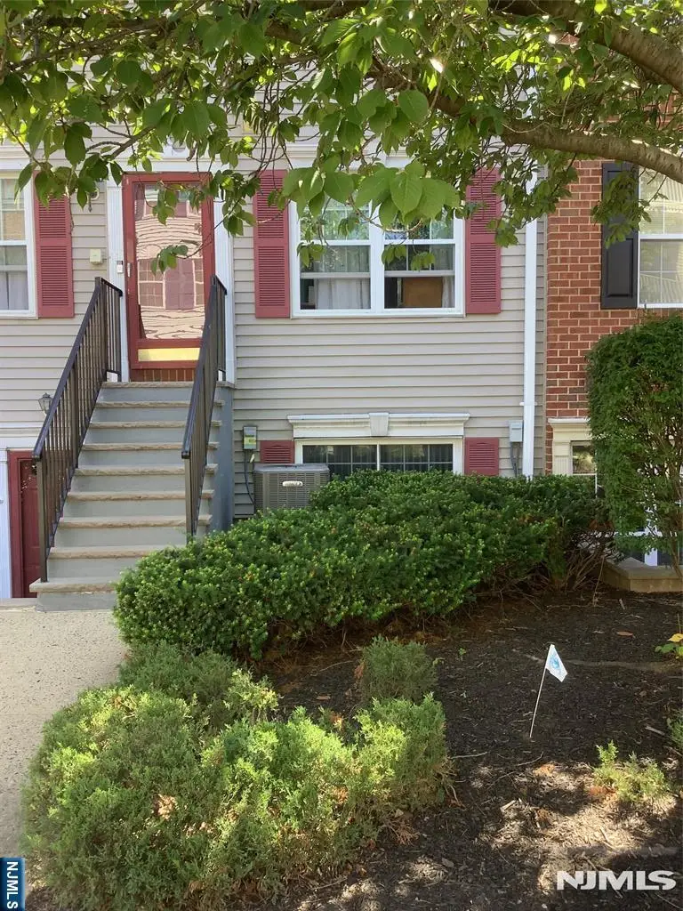 54 Yancy Drive 2406, Newark, NJ 07103 - #1