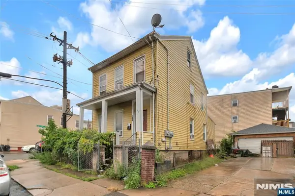 160 5th Avenue, Paterson, NJ 07524