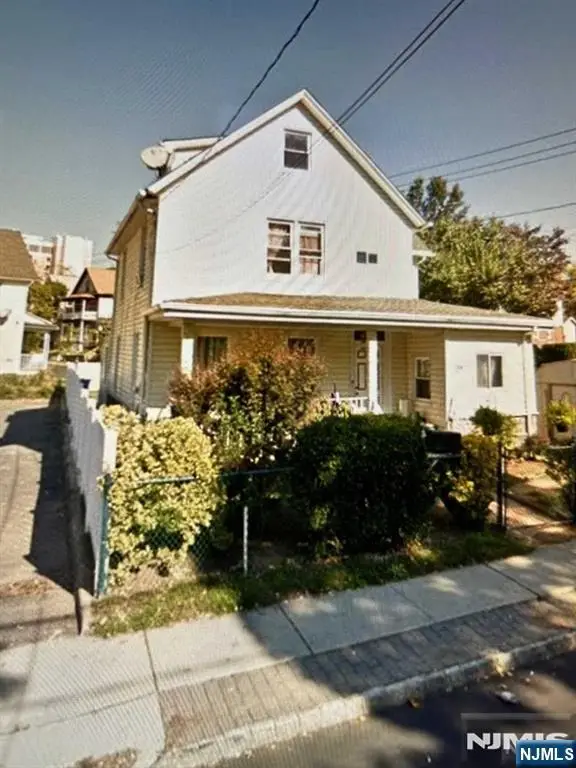 15 W Hamilton Avenue, Englewood, NJ 07631 - #3