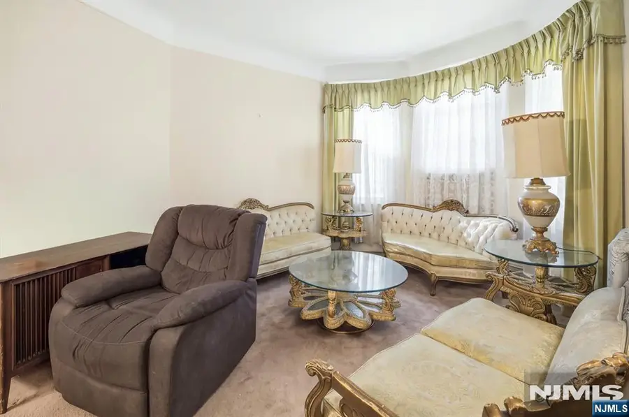 160 S 10th Street, Newark, NJ 07107 - #3