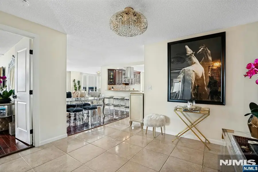 160 Overlook 4C, Hackensack, NJ 07601 - #3