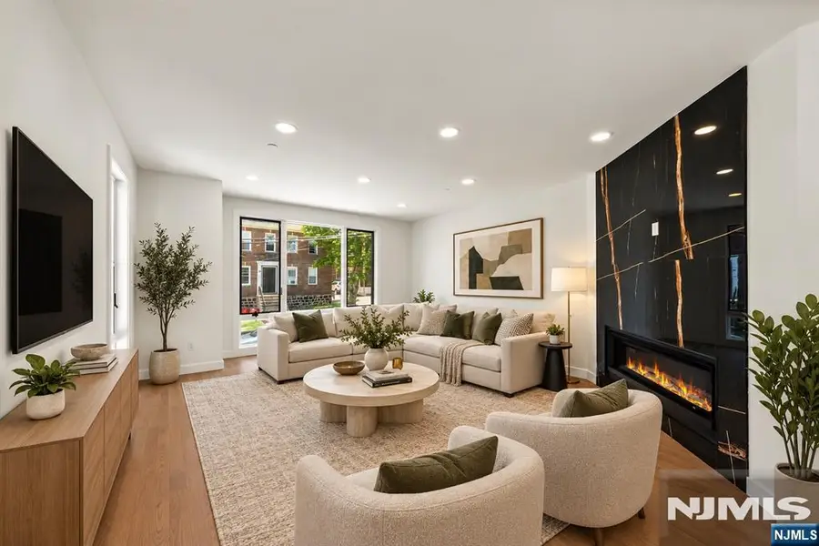 793 Inwood Terrace, Cliffside Park, NJ 07010 - #3