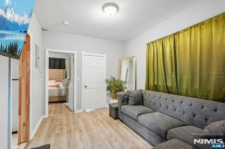 24 20th Avenue, Paterson, NJ 07501 - #3