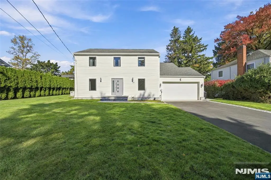 19 Coppel Drive, Tenafly, NJ 07670 - #1