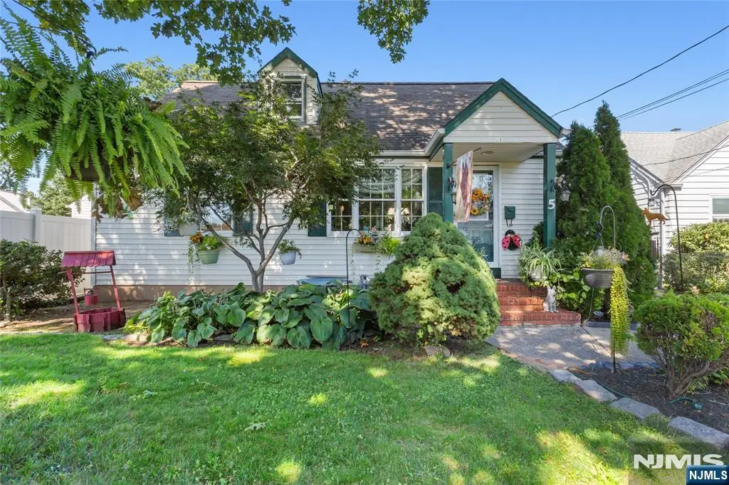 5 English Avenue, Elmwood Park, NJ 07407 - #1