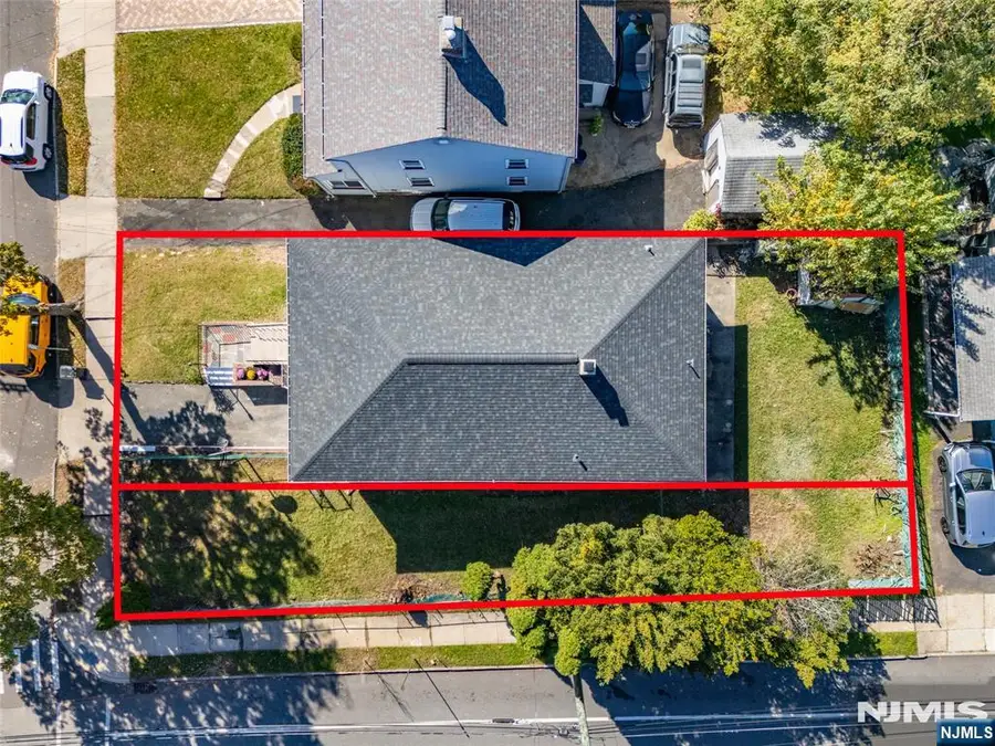 305 Eastern Parkway, Newark, NJ 07106 - #2