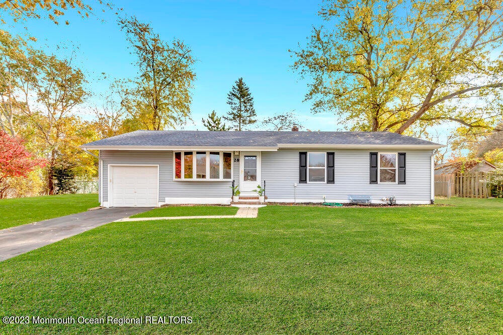 28 Maplecrest Drive, Neptune Township, NJ 07753 BHGRE