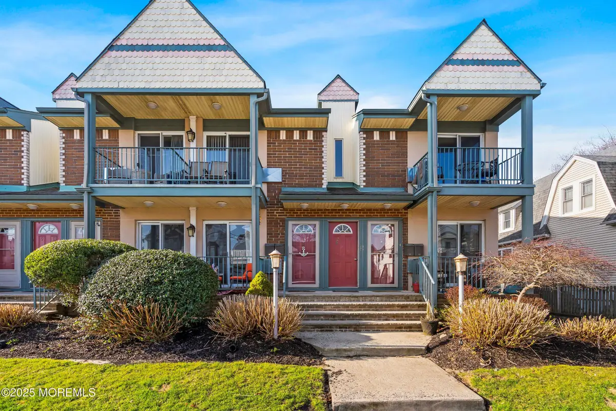 207 13th Avenue #12, Belmar, NJ 07719 - Image #1
