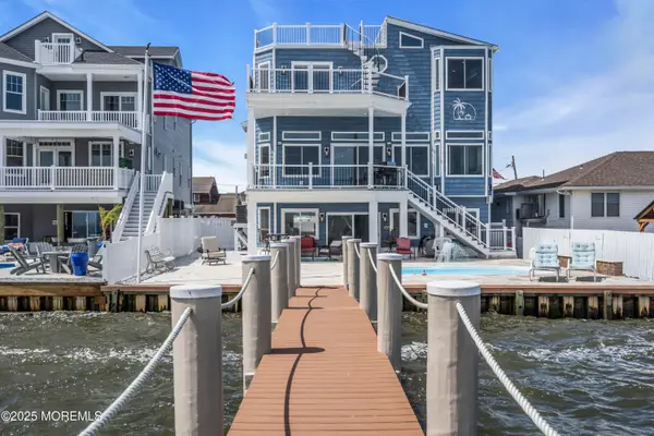 107 Bay Shore Drive, Toms River, NJ 08753