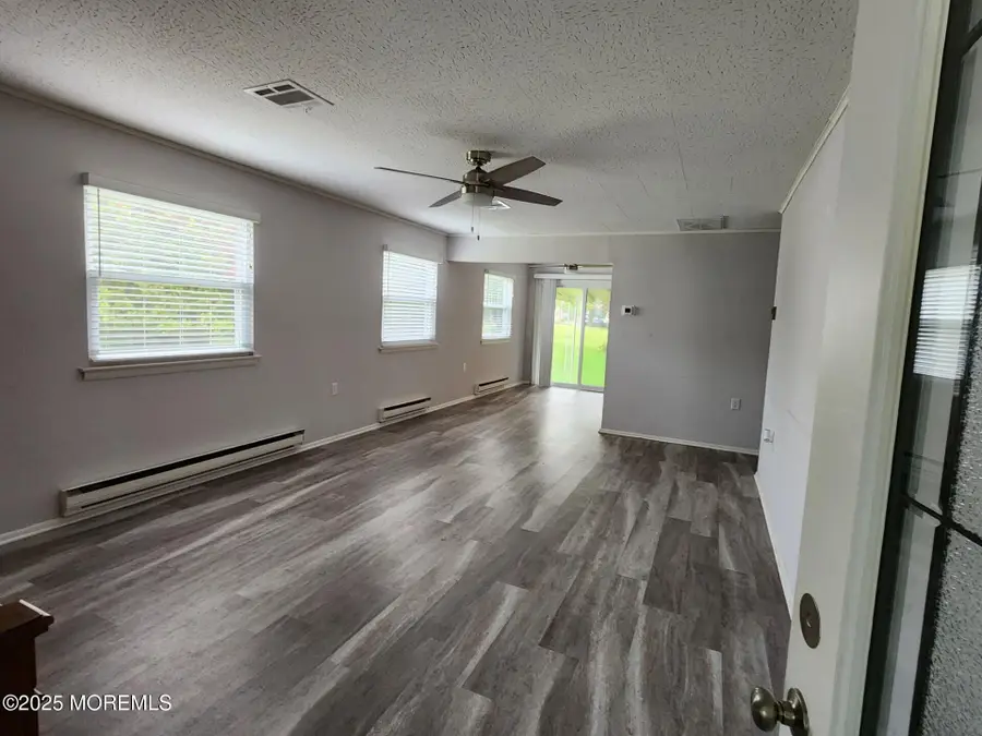 16 Hudson Parkway, Whiting, NJ 08759 - Image #2