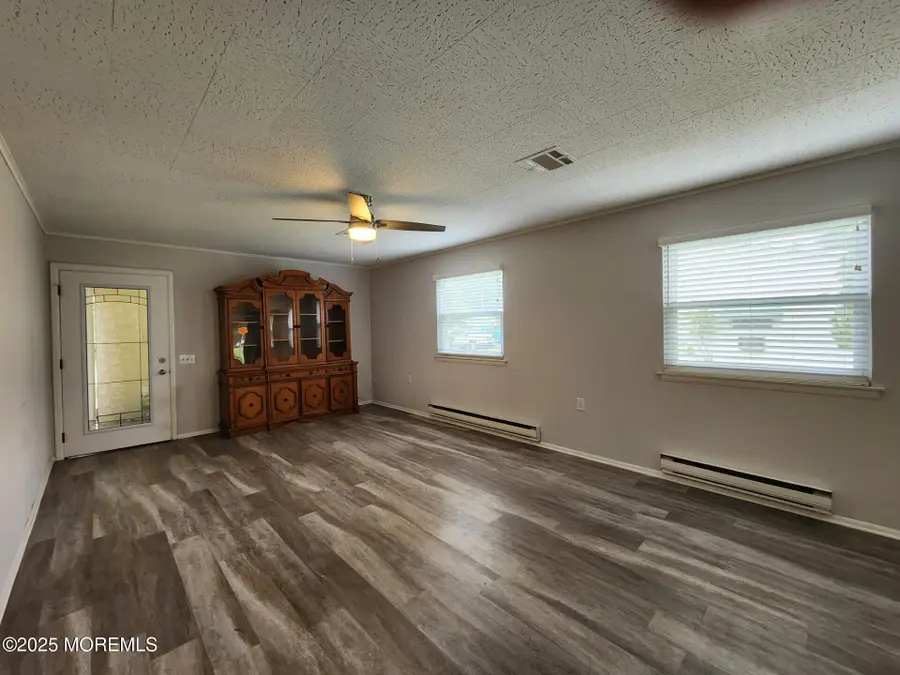 16 Hudson Parkway, Whiting, NJ 08759 - Image #3