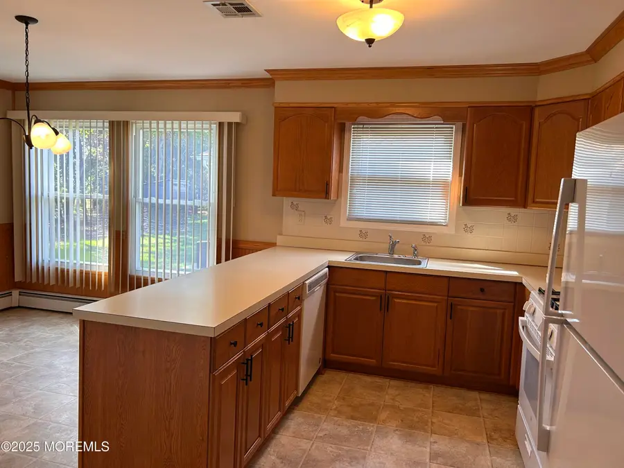 201 Freeport Boulevard, Toms River, NJ 08757 - Image #3