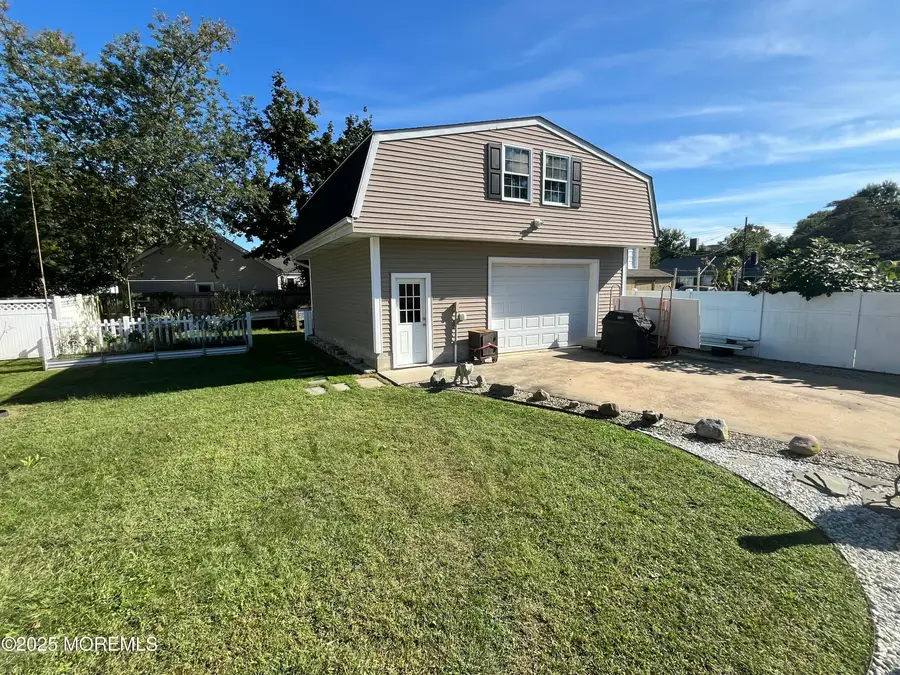 32 Villa Place, Eatontown, NJ 07724 - Image #3