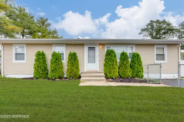 549 Pennsylvania Avenue, Brick, NJ 08724