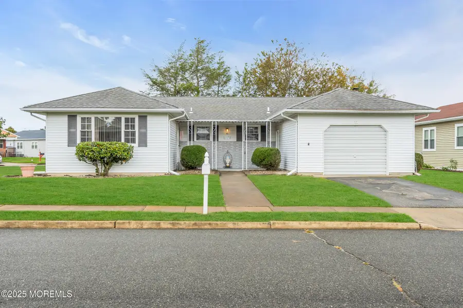 60 Woodstock Drive, Toms River, NJ 08757 - Image #2