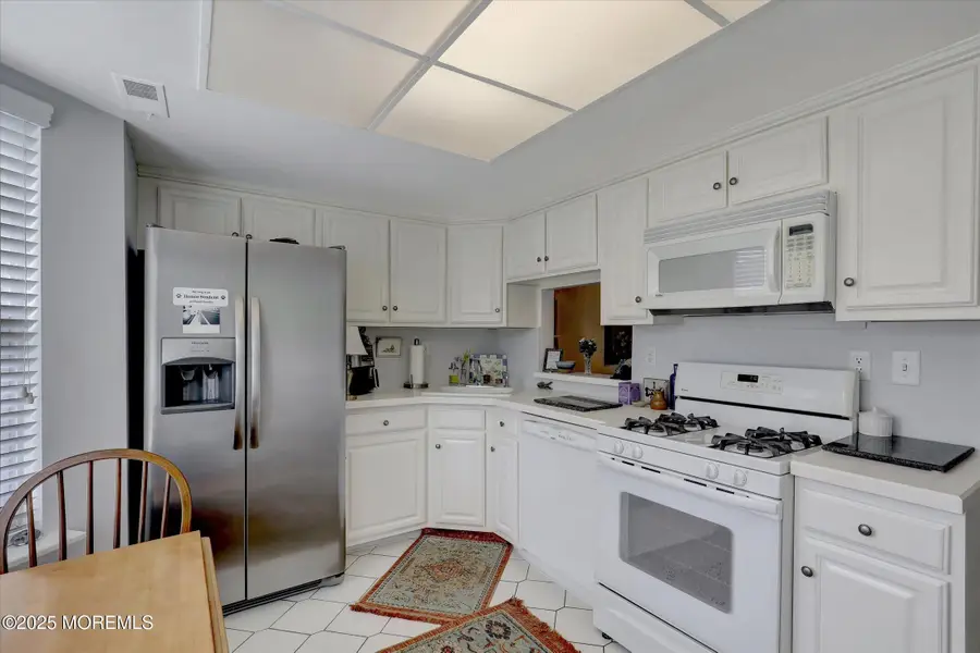 288 Bishop Court, Old Bridge, NJ 08857 - Image #3