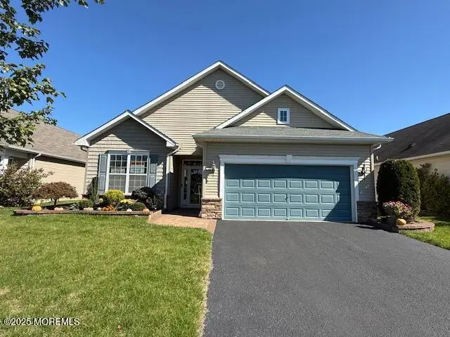 9 Eagle Ridge Circle, Lakewood, NJ 08701 - Image #1