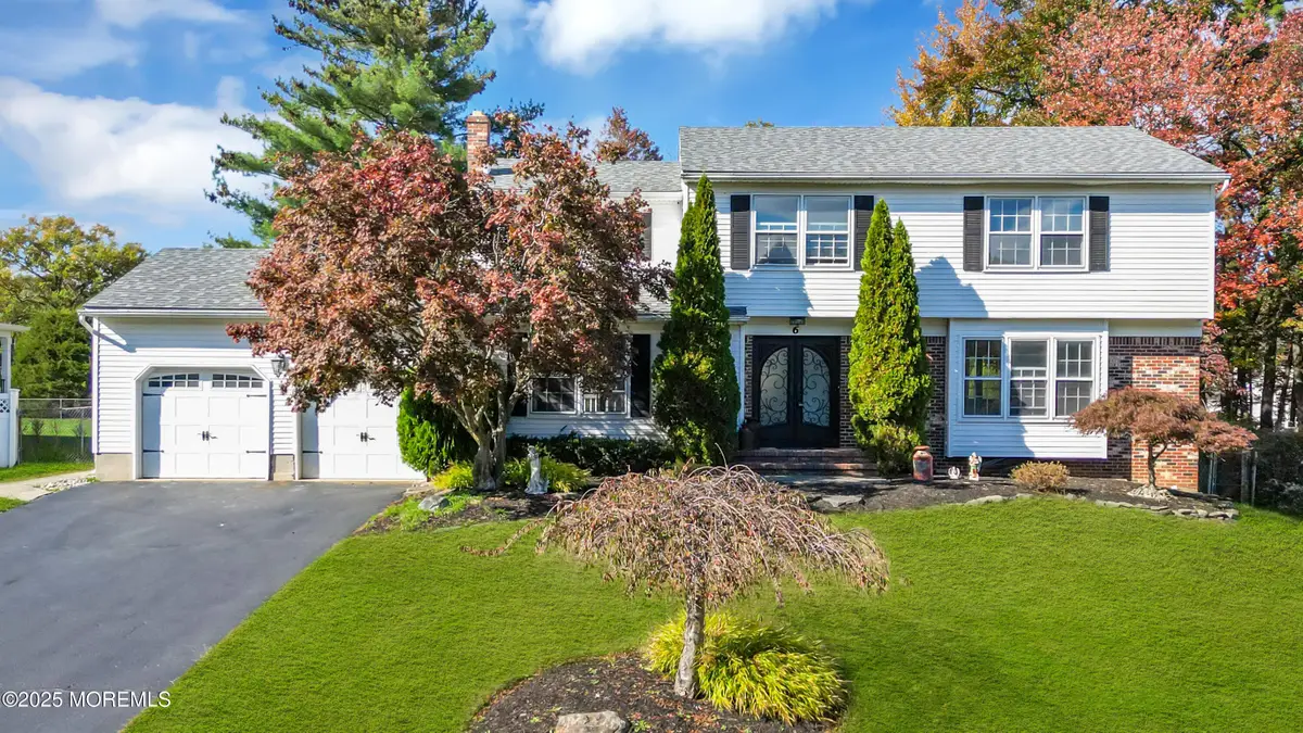 6 Blackfoot Drive, Manalapan Township, NJ 07726 - Image #1