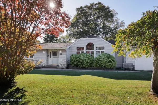 10 Asbury Avenue, Oceanport, NJ 07757