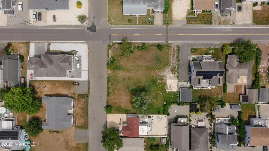 409 Newport Avenue, Ocean Gate, NJ 08740 - Image #3