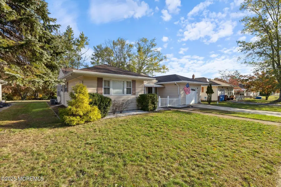 26 Fort De France Avenue, Toms River, NJ 08757 - Image #3