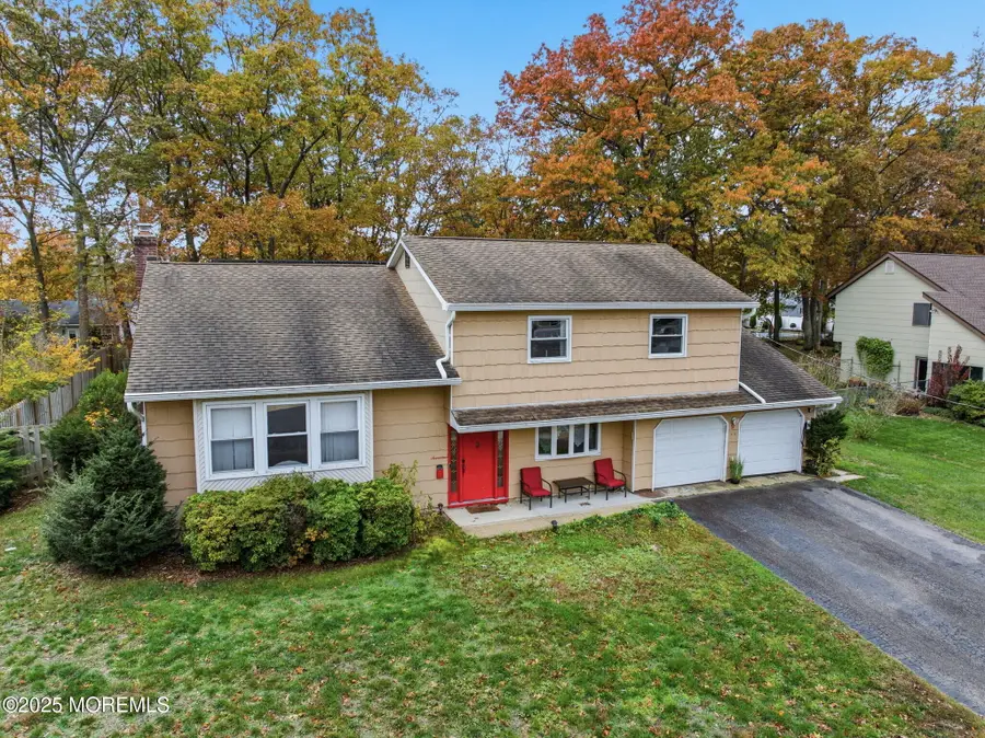 17 Sugarbush Road, Howell, NJ 07731 - Image #3