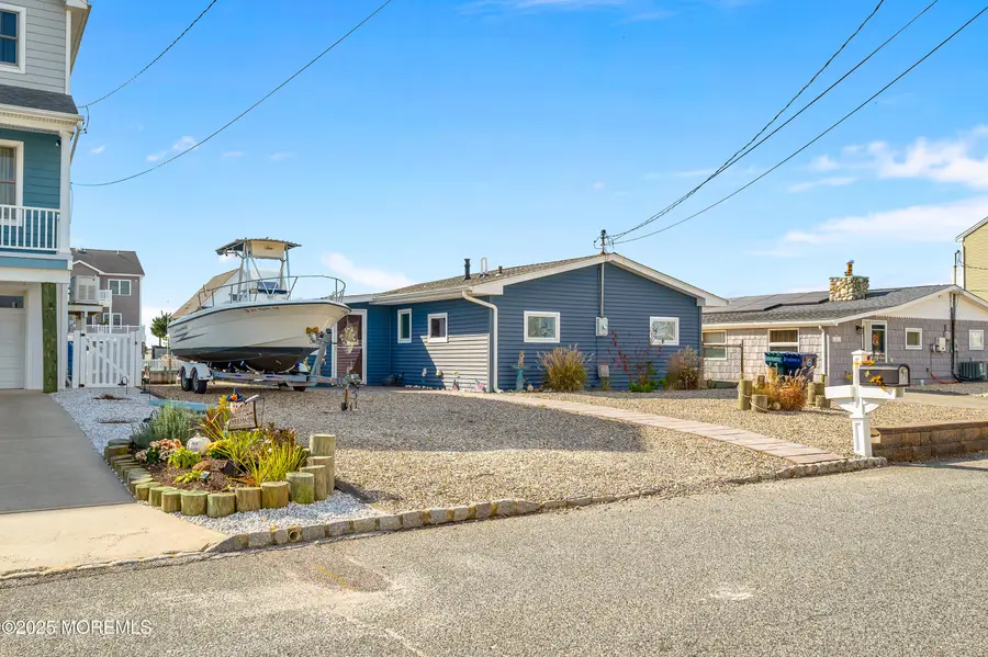 7 Schuylkill Road, Mystic Island, NJ 08087 - Image #2