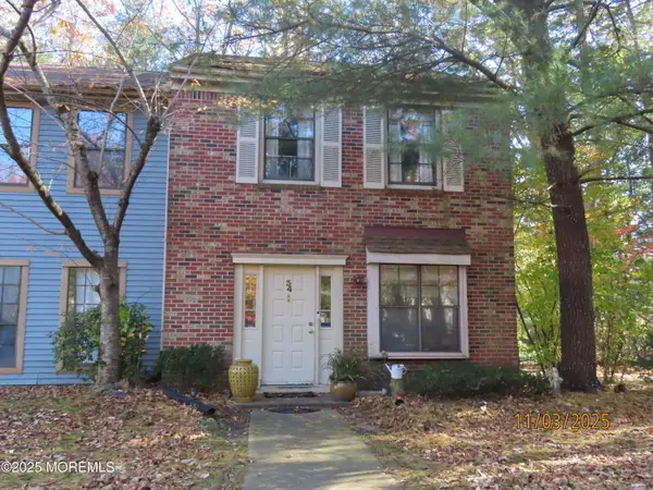 34 Jason Court, Lakewood, NJ 08701