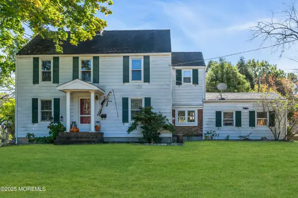 33 Swartzel Drive, Middletown, NJ 07748