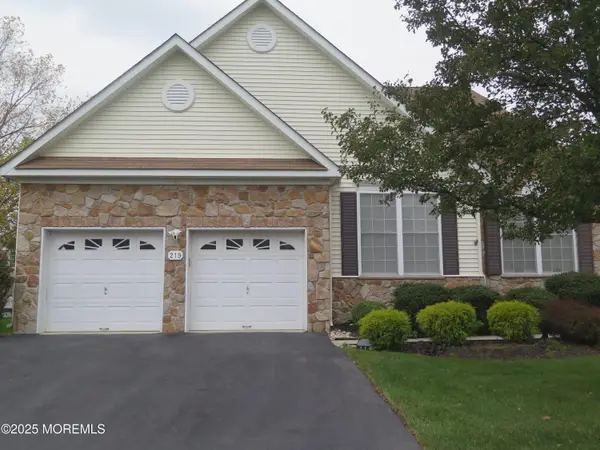 219 Everton Boulevard, Marlboro, NJ 07746