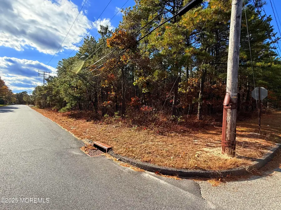 1901 Chilvers Avenue, Whiting, NJ 08759 - Image #2