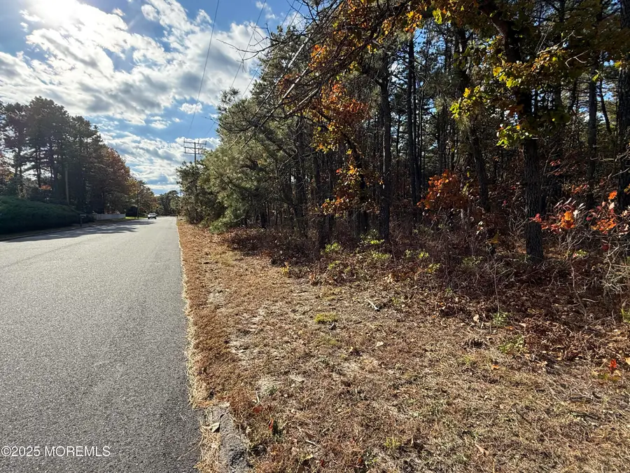 1901 Chilvers Avenue, Whiting, NJ 08759 - Image #3