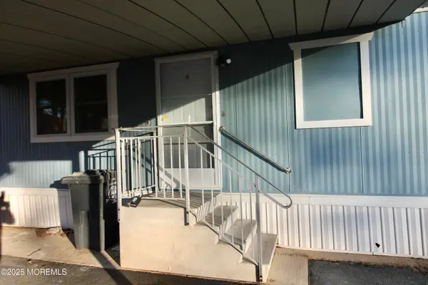 45 Roberts Road, Toms River, NJ 08755