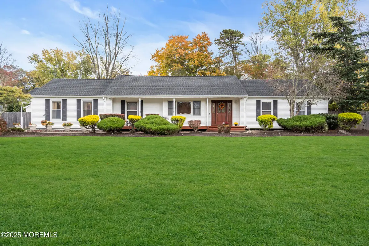 10 Cooper Drive, Howell, NJ 07731 - Image #1