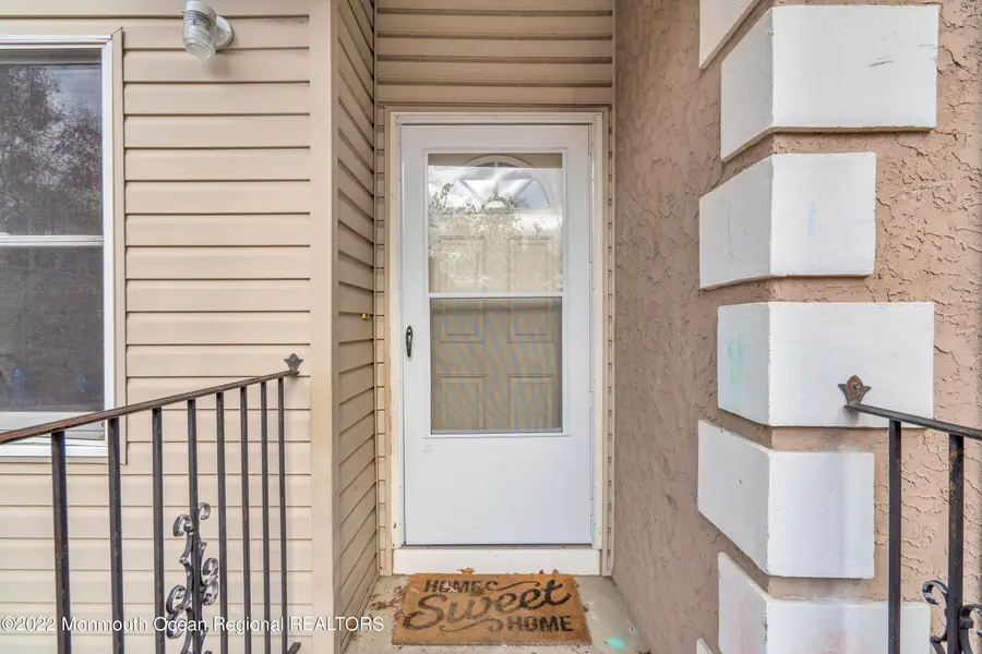 5 Ford Avenue, Lakewood, NJ 08701 - Image #2