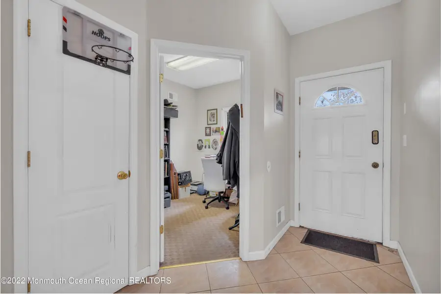 5 Ford Avenue, Lakewood, NJ 08701 - Image #3