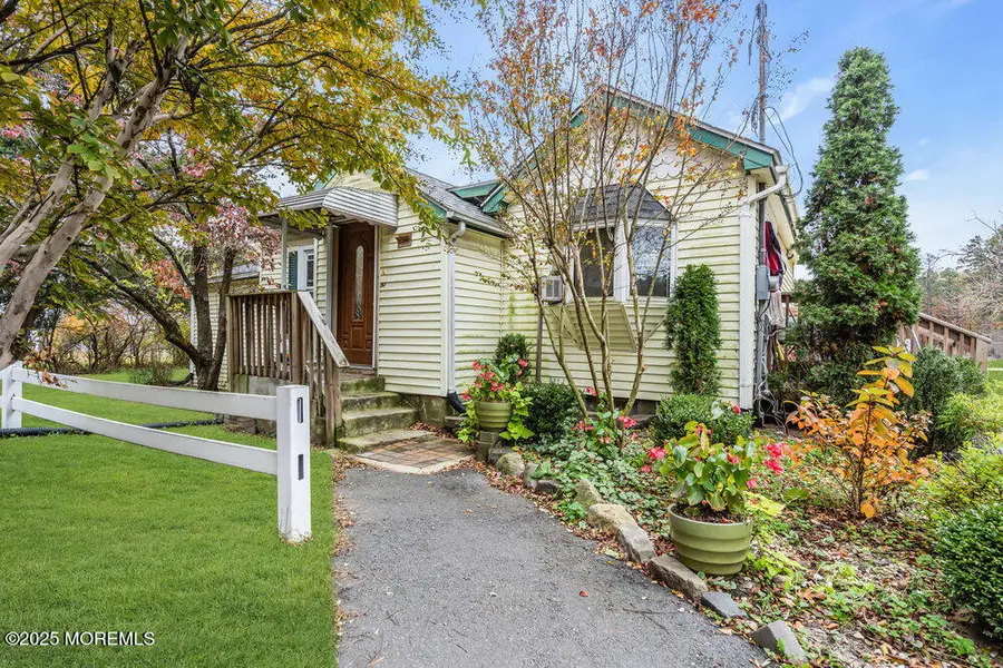 270 Alexander Avenue, Howell, NJ 07731 - Image #3