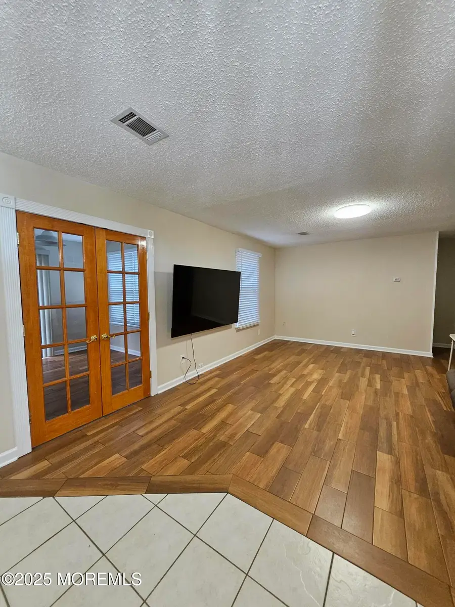 20 Austin Court #7, Freehold, NJ 07728 - Image #3